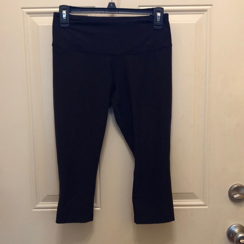Nike dri fit capris leggings